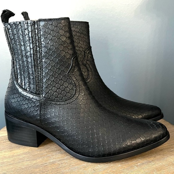 Steven Black Snakeskin Booties - Picture 5 of 10